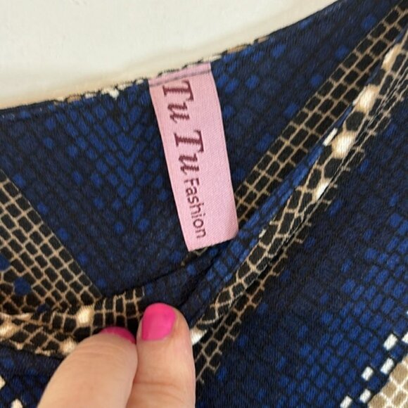 Chevron striped blue/brown/black zip back dress cap sleeves size large - Picture 9 of 10